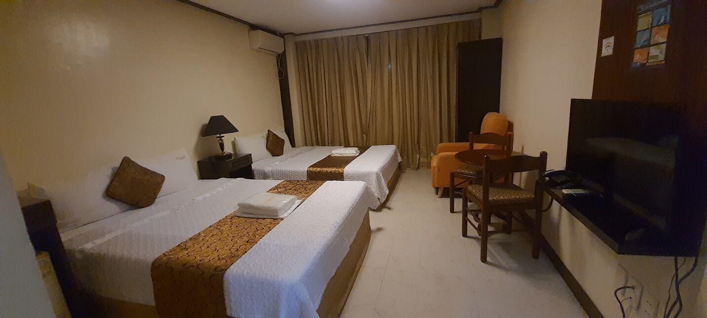 The Shila Philla Hotel Makati City Dış mekan fotoğraf