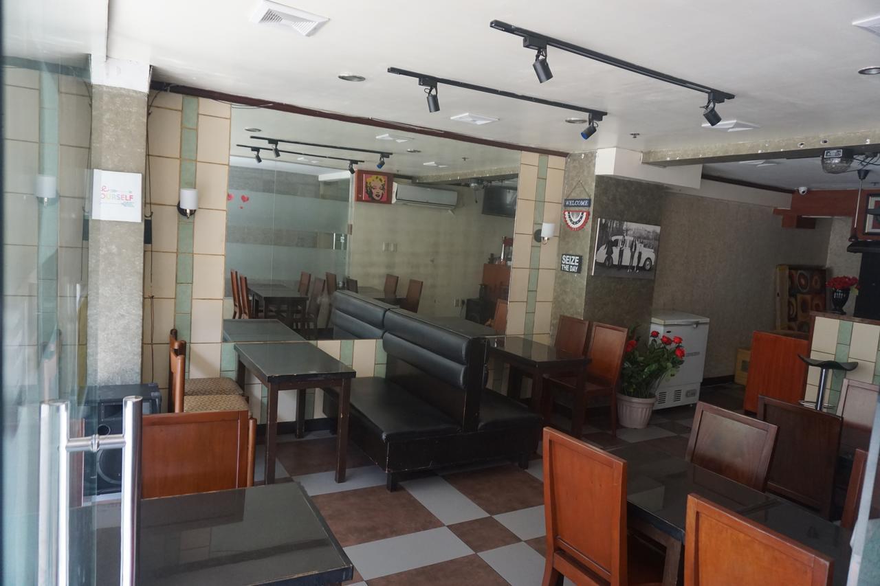 The Shila Philla Hotel Makati City Dış mekan fotoğraf