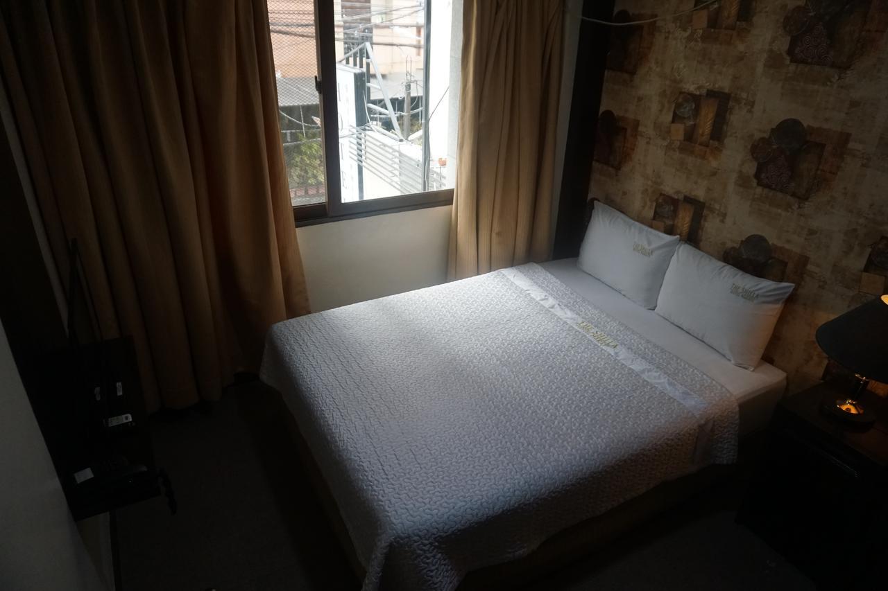 The Shila Philla Hotel Makati City Dış mekan fotoğraf